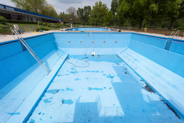 Best Sewage cleanup and water damage restoration  in Silver Lakes, CA